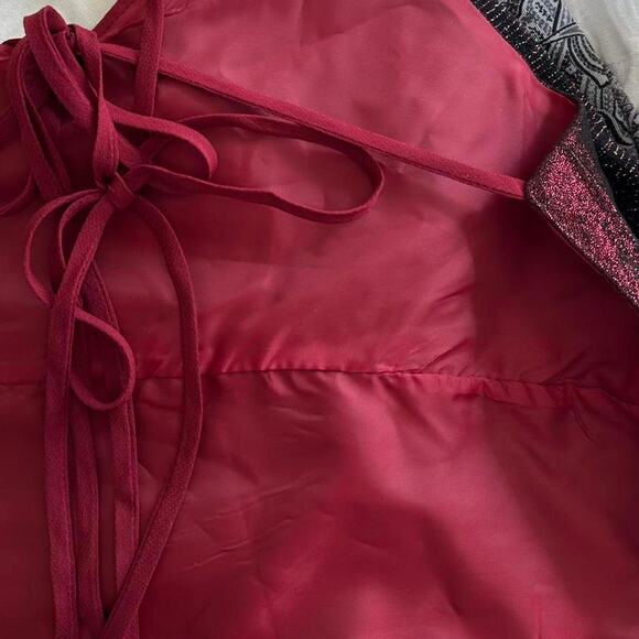 Handmade red sparkly halter top - Picture 7 of 7